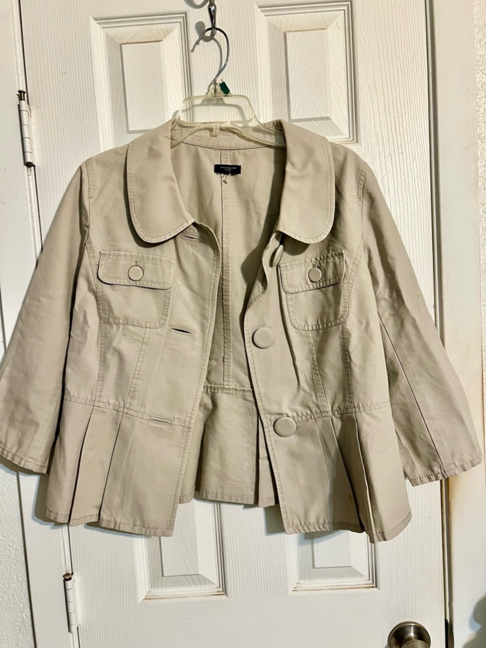 Ann Taylor Women’s Cream Button-Front Jacket
